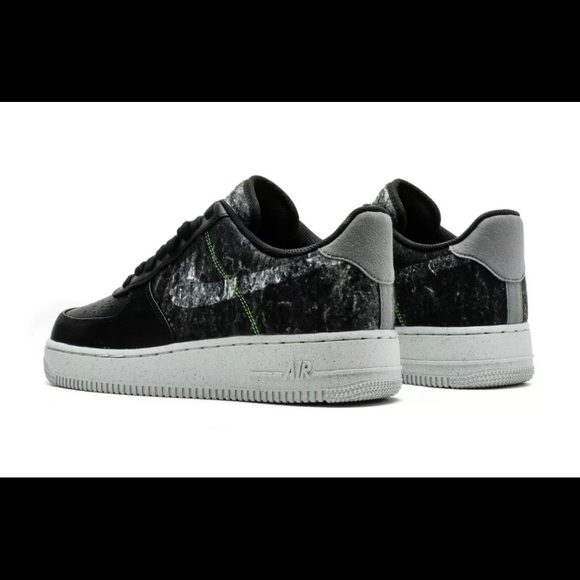 Nike Air Force 1 `07 LV8 Black CV1698-001 - Picture 9 of 10